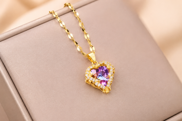 Collar Corazón Cristal Morado — Baño de Oro 18K Acero Inoxidable